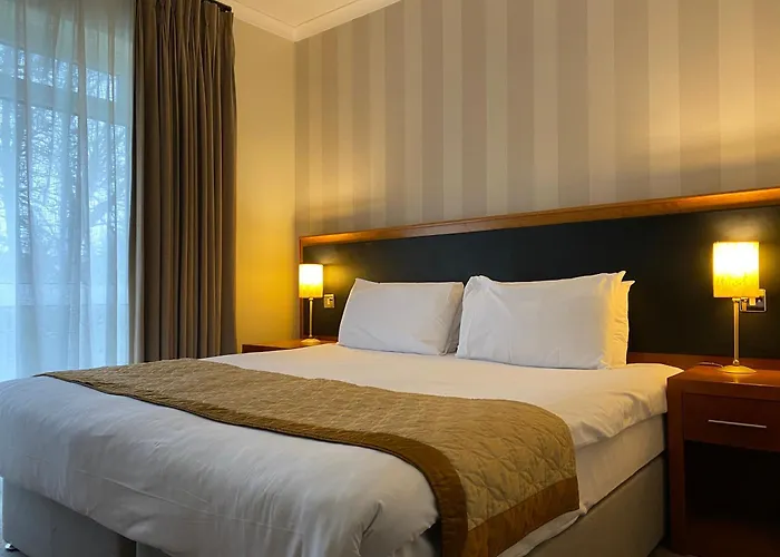 Brook Mollington Banastre & SpaSpa Hotel